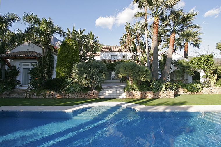 One of the first luxury homes in Sierra Blanca, Marbella