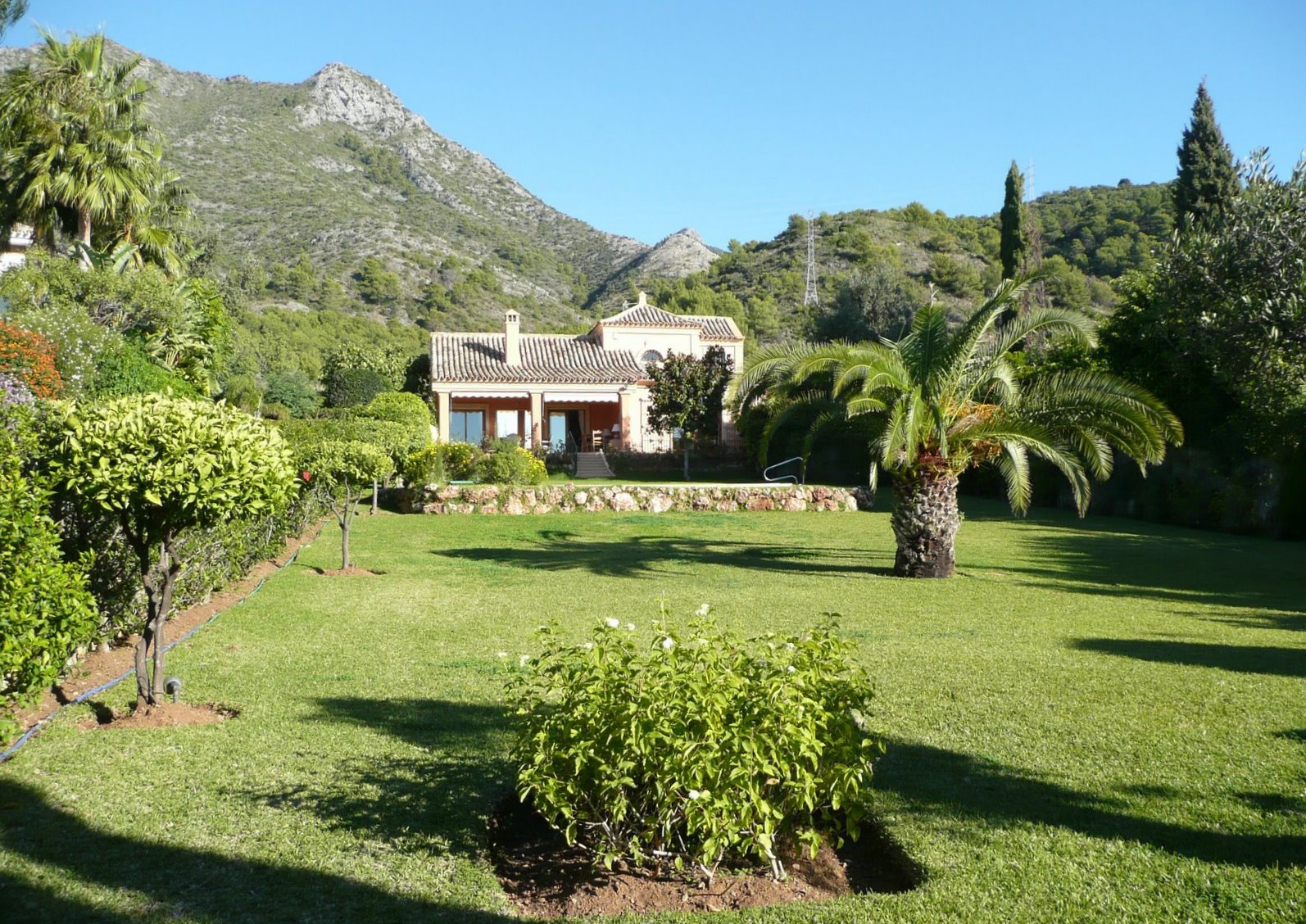 Charming Villa located in Cascada de Camojan, Marbella