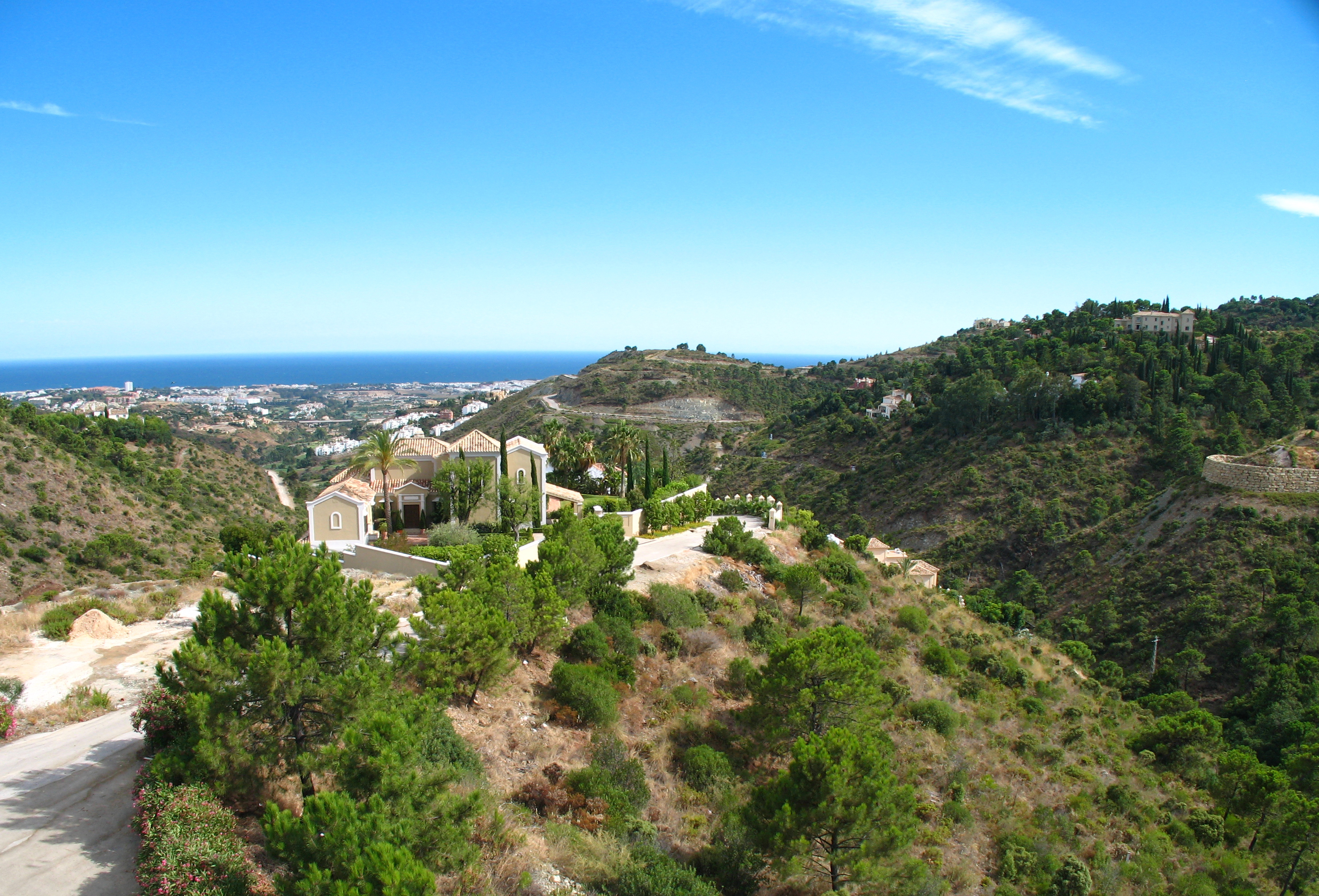 El Madroñal, life in the hills of Marbella