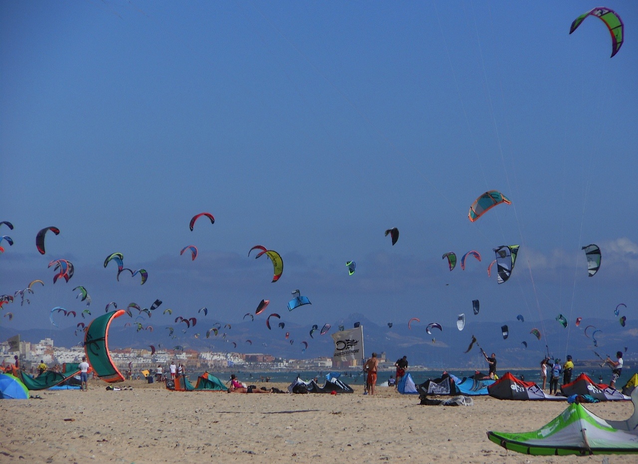 Kitesurfing en Tarifa por Roberto Quintana