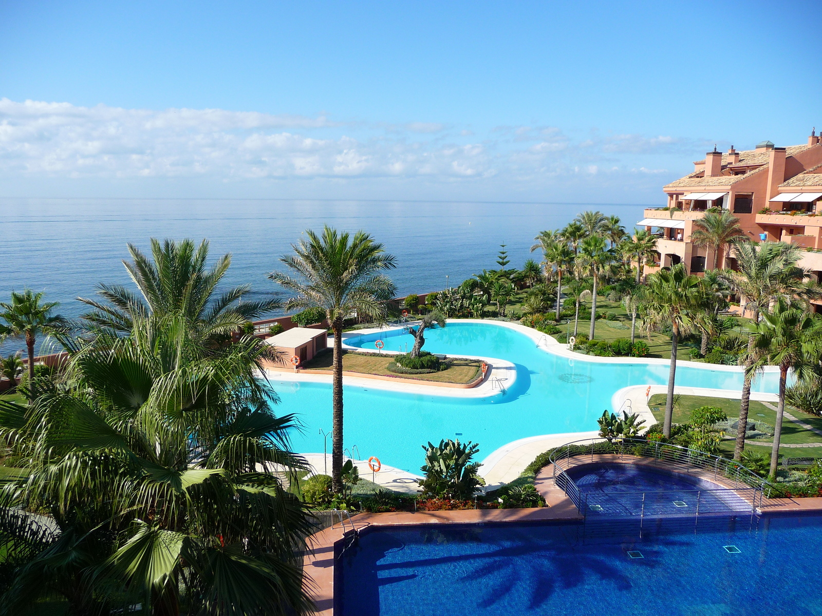 Beachside living in Marbella