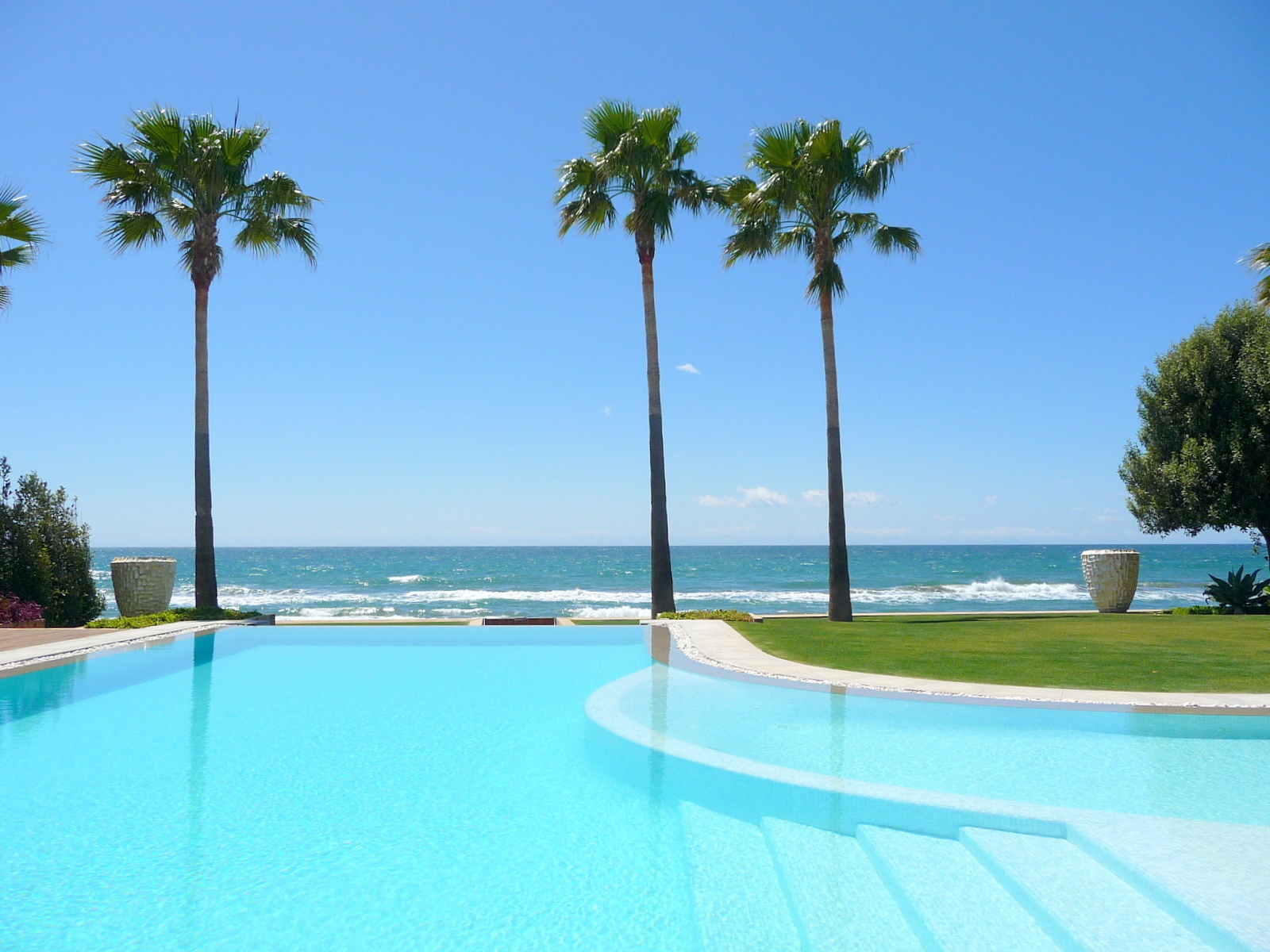 Beachfront Properties For Sale In Marbella